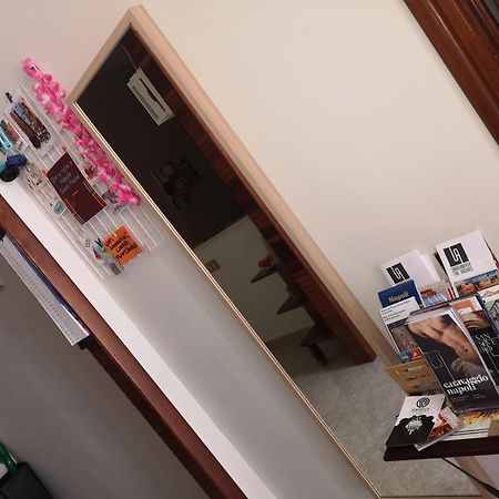 "Dint E Viche E Napule" Guest House 나폴리 외부 사진